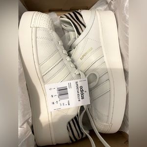 BNWT Adidas Superstar BOLD